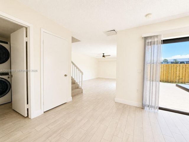 824 Blue Ridge Cir, West Palm Beach, FL 33409