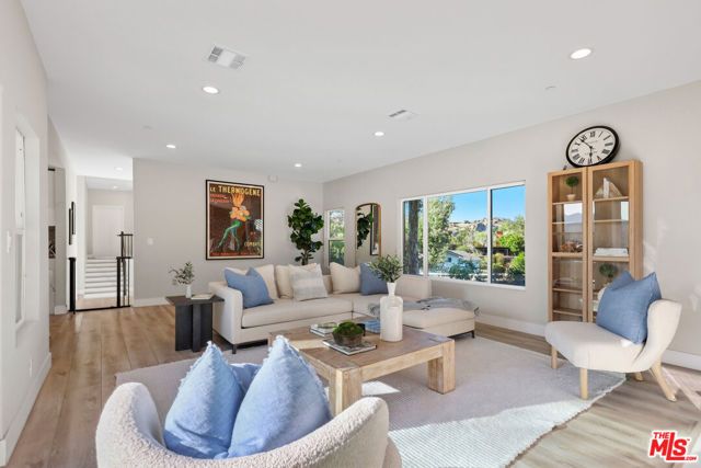 53 Saddlebow Road, Bell Canyon, CA 91307