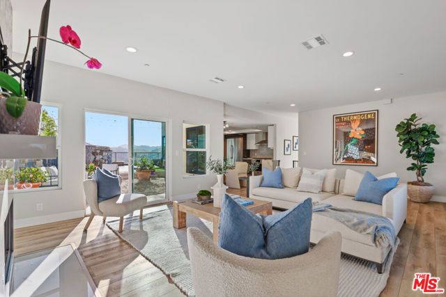 53 Saddlebow Road, Bell Canyon, CA 91307