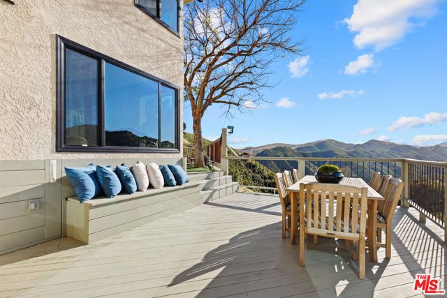53 Saddlebow Road, Bell Canyon, CA 91307
