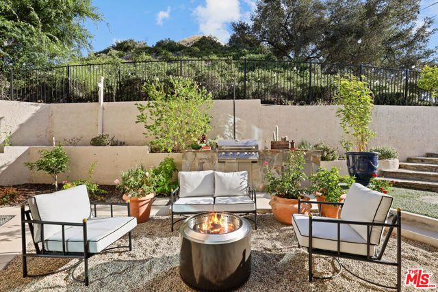 53 Saddlebow Road, Bell Canyon, CA 91307
