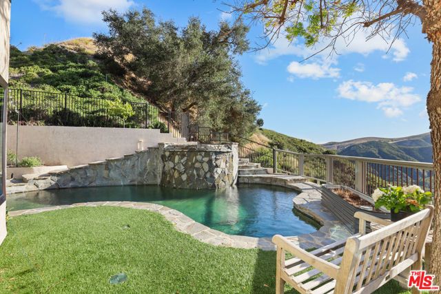 53 Saddlebow Road, Bell Canyon, CA 91307