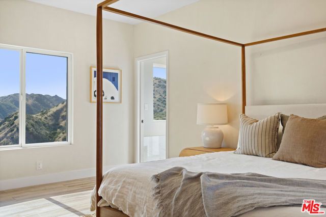 53 Saddlebow Road, Bell Canyon, CA 91307