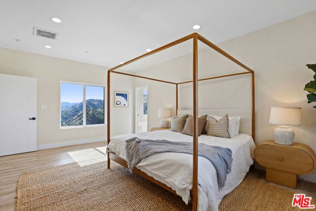 53 Saddlebow Road, Bell Canyon, CA 91307