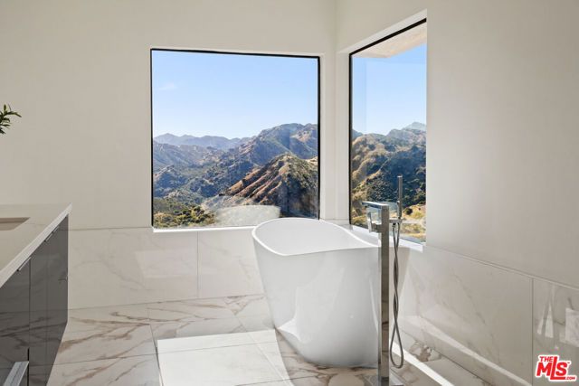 53 Saddlebow Road, Bell Canyon, CA 91307