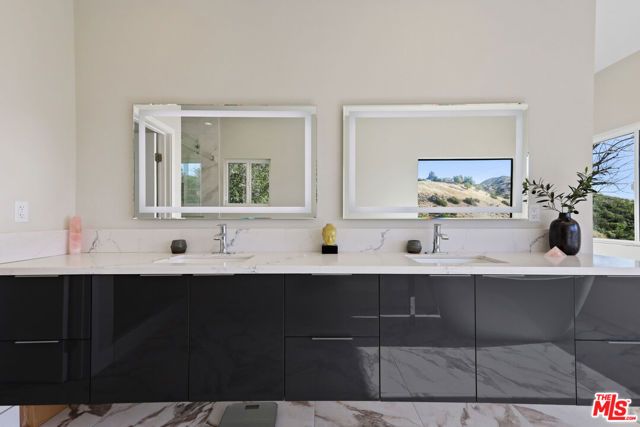 53 Saddlebow Road, Bell Canyon, CA 91307