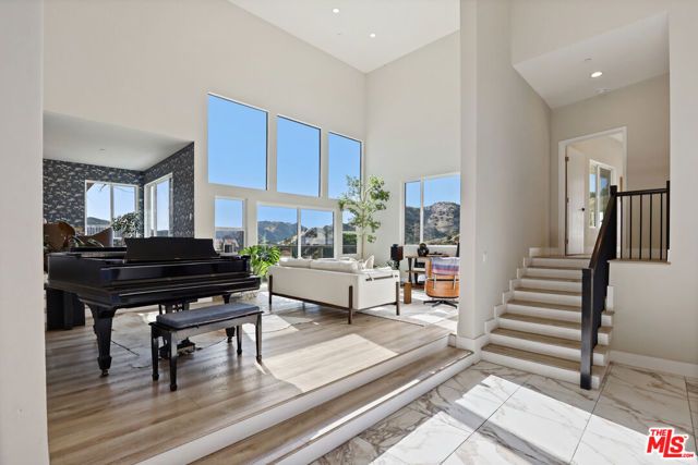 53 Saddlebow Road, Bell Canyon, CA 91307