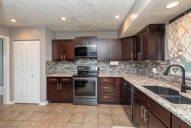 24798 Mitchell Drive, North Olmsted, OH 44070