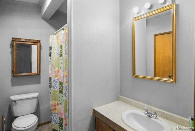 39200 Harbor, New Boston, MI 48164