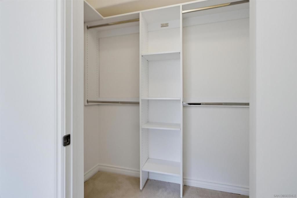 Image 10 of property listing at 4175 Executive Dr G205, La Jolla, CA 92037
