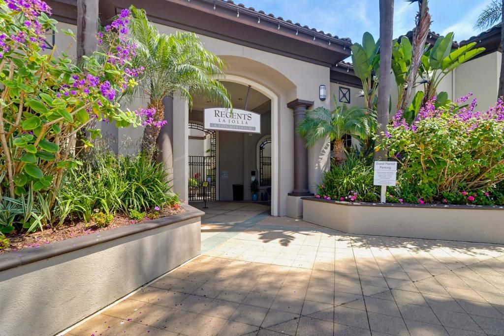 Image 14 of property listing at 4175 Executive Dr G205, La Jolla, CA 92037