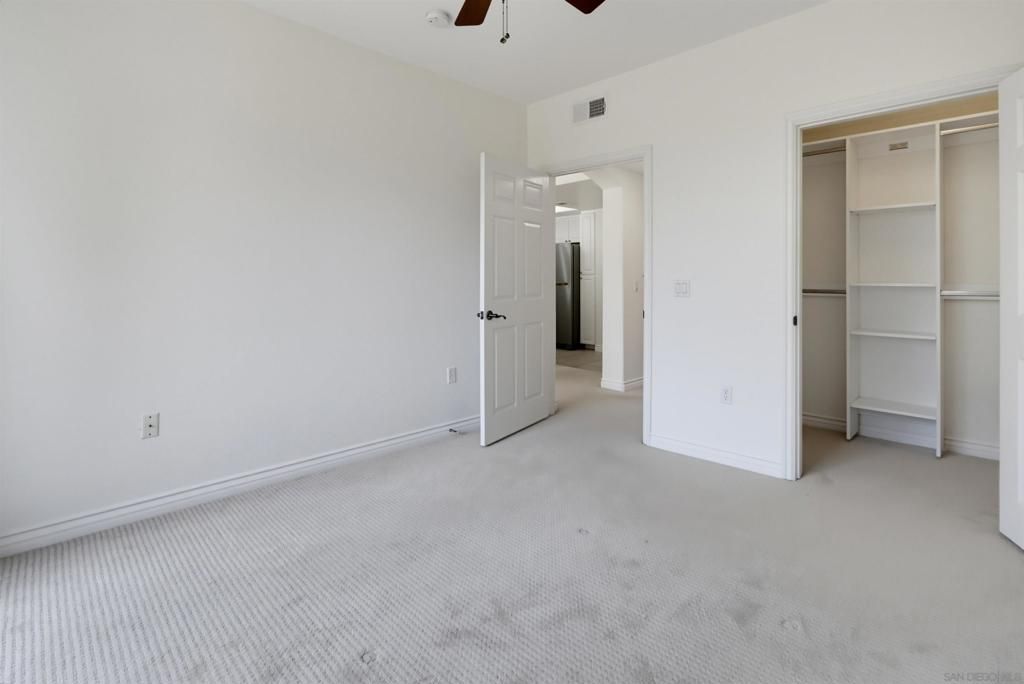 Image 9 of property listing at 4175 Executive Dr G205, La Jolla, CA 92037