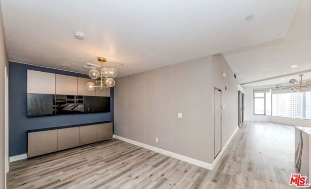 801 S Grand Avenue 2205, Los Angeles, CA 90017