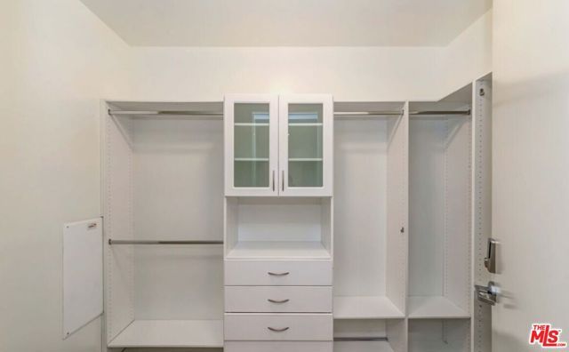 801 S Grand Avenue 2205, Los Angeles, CA 90017