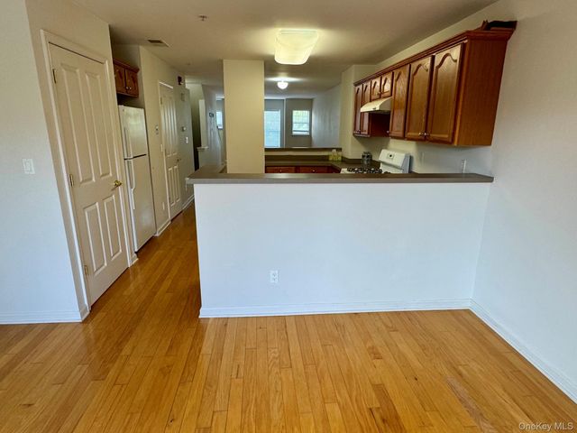 19 Putters Way 10, Middletown, NY 10940