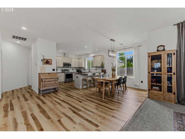 440 TWIN FLOWER Dr, Woodland, WA 98674