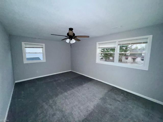 2216 Deep Creek BLVD, Portsmouth, VA 23704