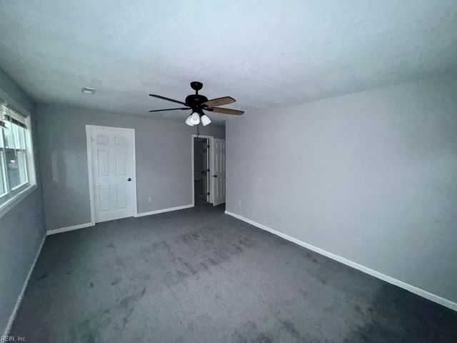 2216 Deep Creek BLVD, Portsmouth, VA 23704