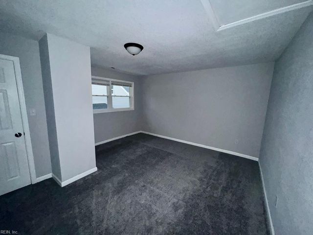 2216 Deep Creek BLVD, Portsmouth, VA 23704