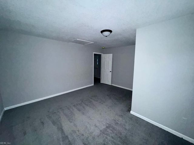 2216 Deep Creek BLVD, Portsmouth, VA 23704