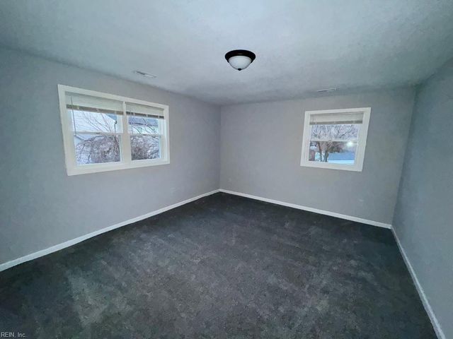 2216 Deep Creek BLVD, Portsmouth, VA 23704