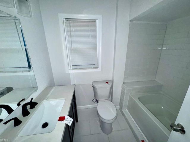 2216 Deep Creek BLVD, Portsmouth, VA 23704