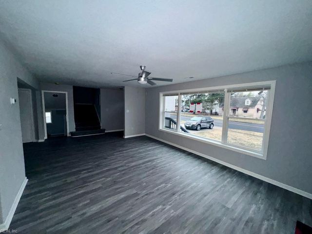 2216 Deep Creek BLVD, Portsmouth, VA 23704