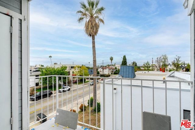 1121 E Wilson Avenue 12, Glendale, CA 91206