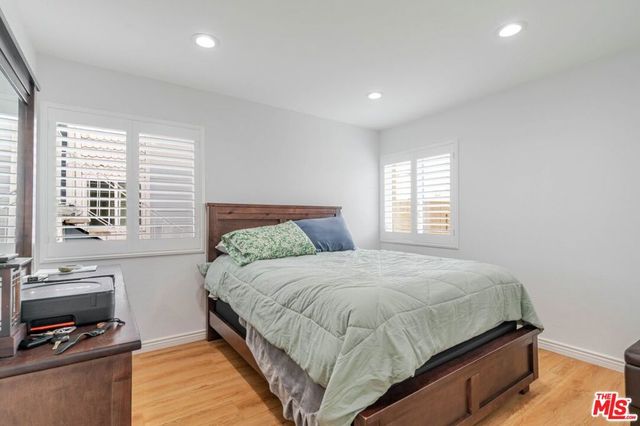 1121 E Wilson Avenue 12, Glendale, CA 91206