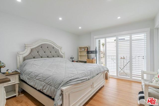 1121 E Wilson Avenue 12, Glendale, CA 91206