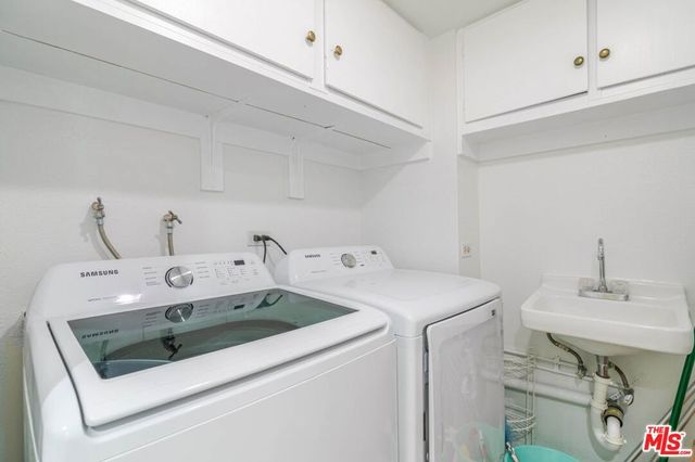 1121 E Wilson Avenue 12, Glendale, CA 91206