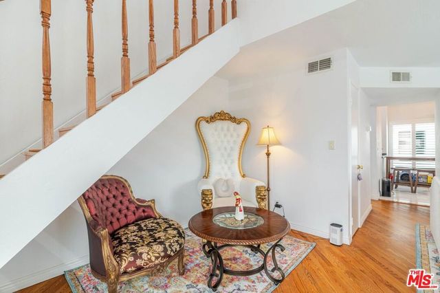 1121 E Wilson Avenue 12, Glendale, CA 91206