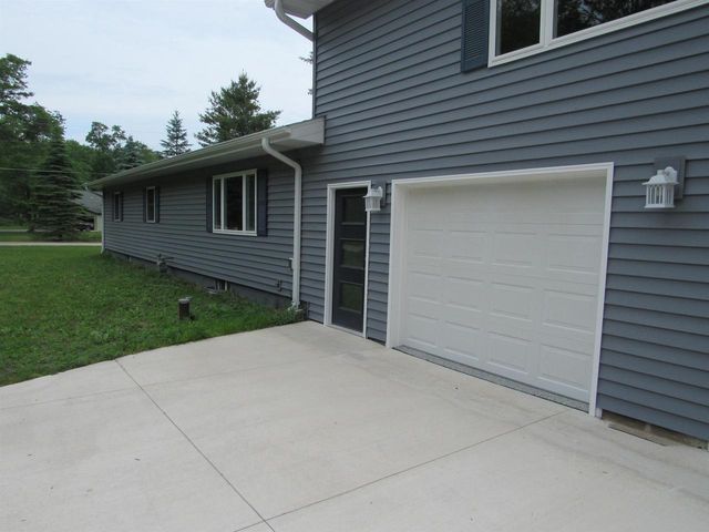 N1476 RIVER DRIVE, Menominee, MI 49858