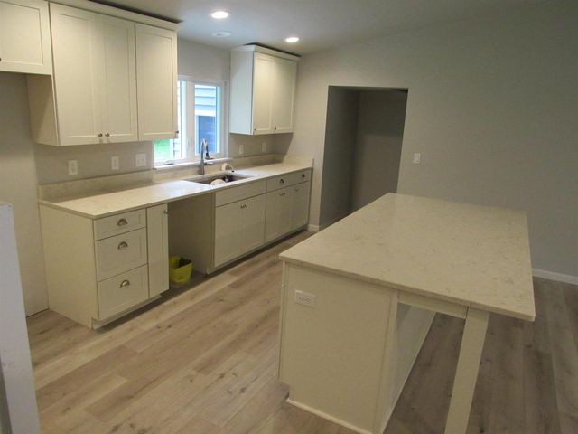 N1476 RIVER DRIVE, Menominee, MI 49858