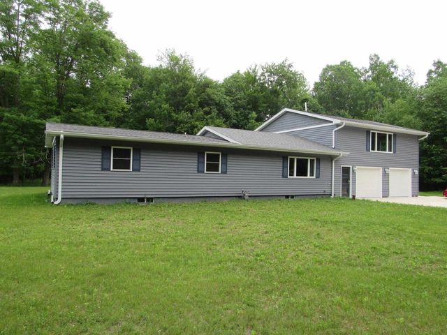 N1476 RIVER DRIVE, Menominee, MI 49858