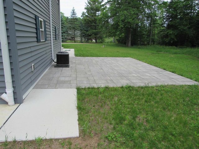 N1476 RIVER DRIVE, Menominee, MI 49858