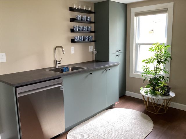 135 Namquid Drive, Warwick, RI 02888