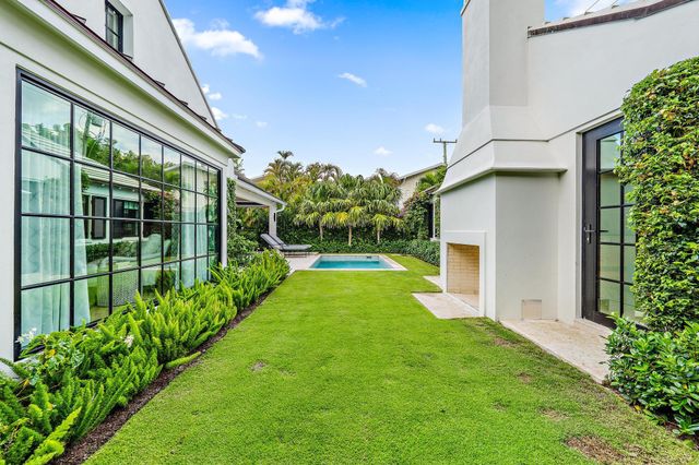 135 Chilean Avenue, Palm Beach, FL 33480