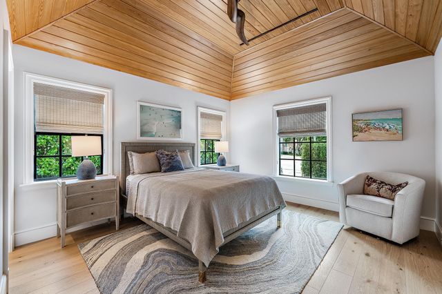 135 Chilean Avenue, Palm Beach, FL 33480