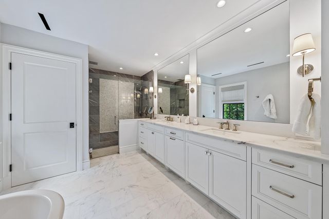 135 Chilean Avenue, Palm Beach, FL 33480