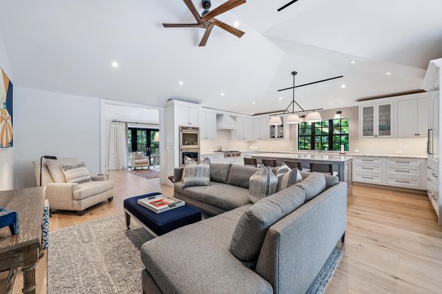 135 Chilean Avenue, Palm Beach, FL 33480