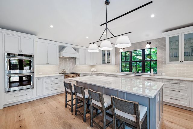 135 Chilean Avenue, Palm Beach, FL 33480