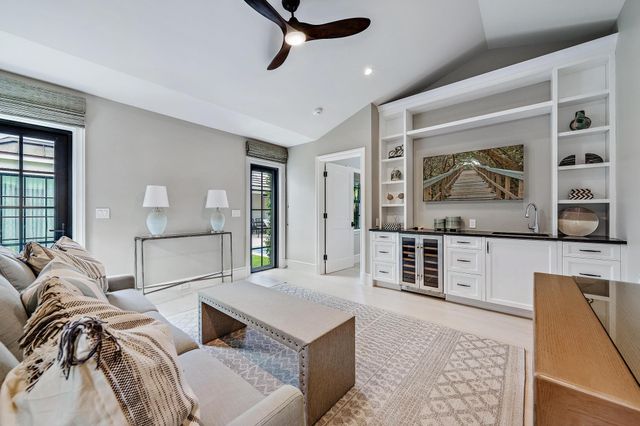 135 Chilean Avenue, Palm Beach, FL 33480