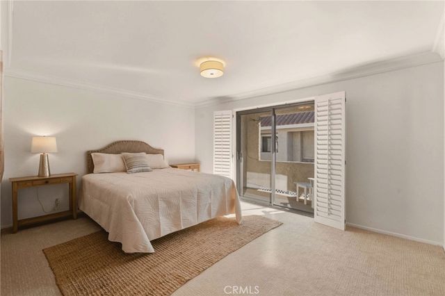 7061 Kester C, Van Nuys, CA 91405