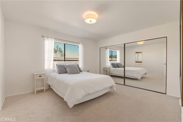 7061 Kester C, Van Nuys, CA 91405