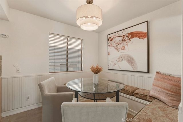 7061 Kester C, Van Nuys, CA 91405