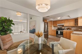 7061 Kester C, Van Nuys, CA 91405