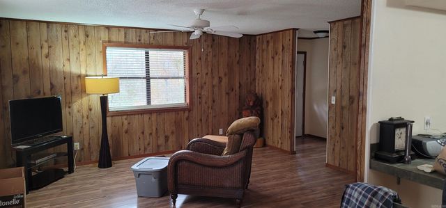 5205 N Central Avenue, Batesville, AR 72501