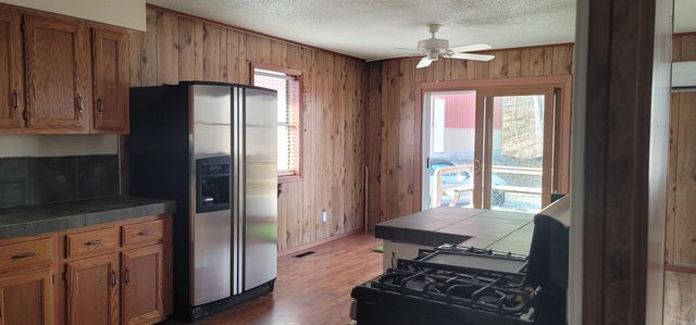 5205 N Central Avenue, Batesville, AR 72501