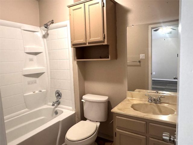 7506 Amherst Drive A, Rowlett, TX 75088